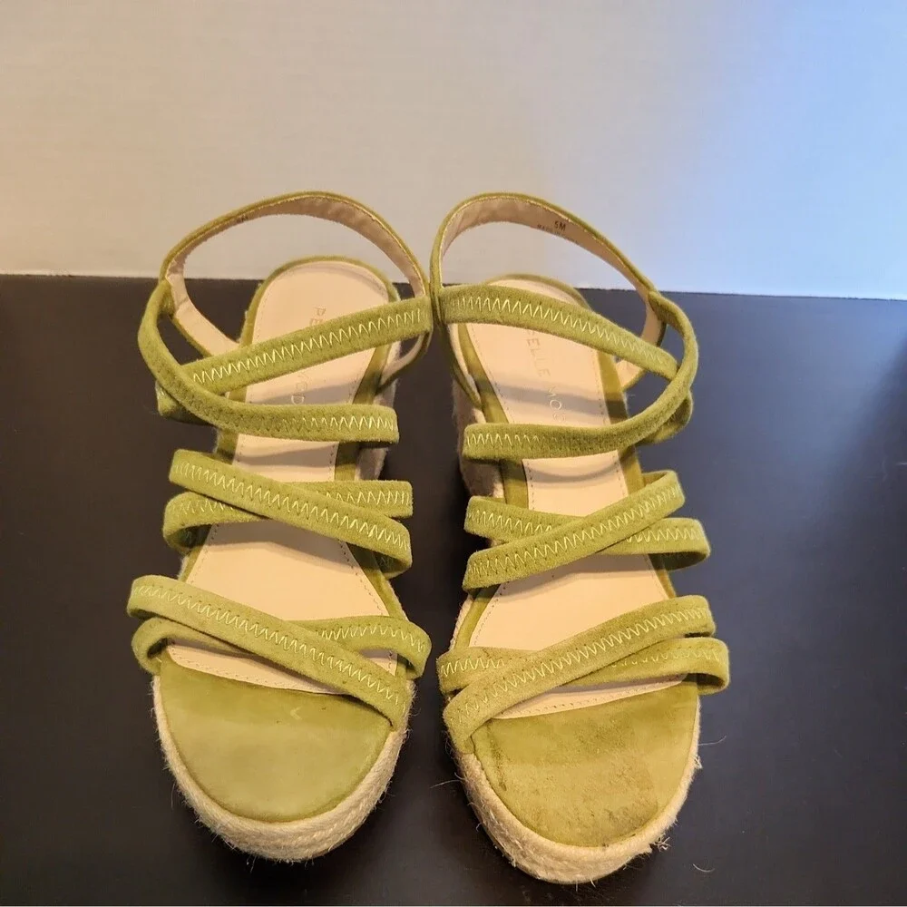 PELLE MODA kortez wedge Sandals in olive Womens Sz5